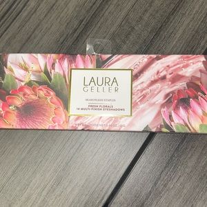 Amazing and cute eyeshadow palette